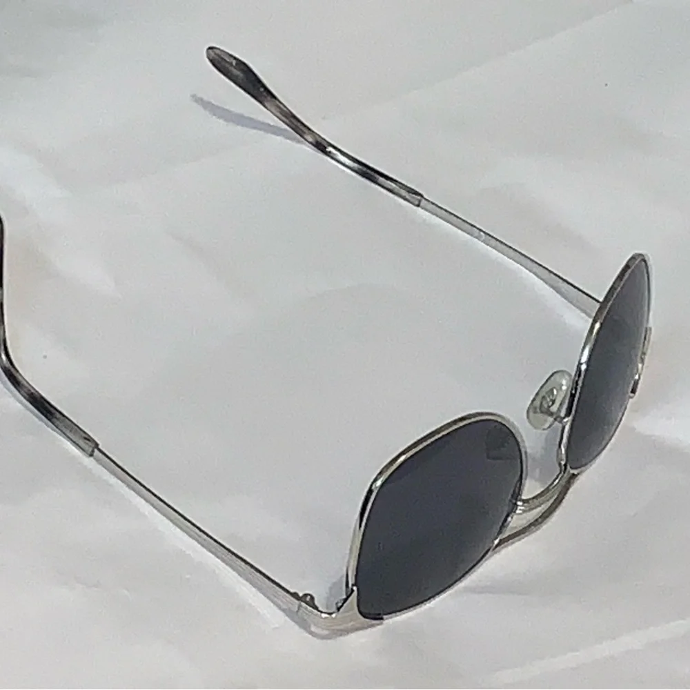 Ray-Ban Classic Metal Frame 
 Sunglasses with Case - Picture 6 of 16